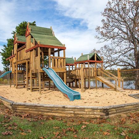 Holiday Inn Club Vacations Timber Creek Resort At De Soto Papin Bagian luar foto